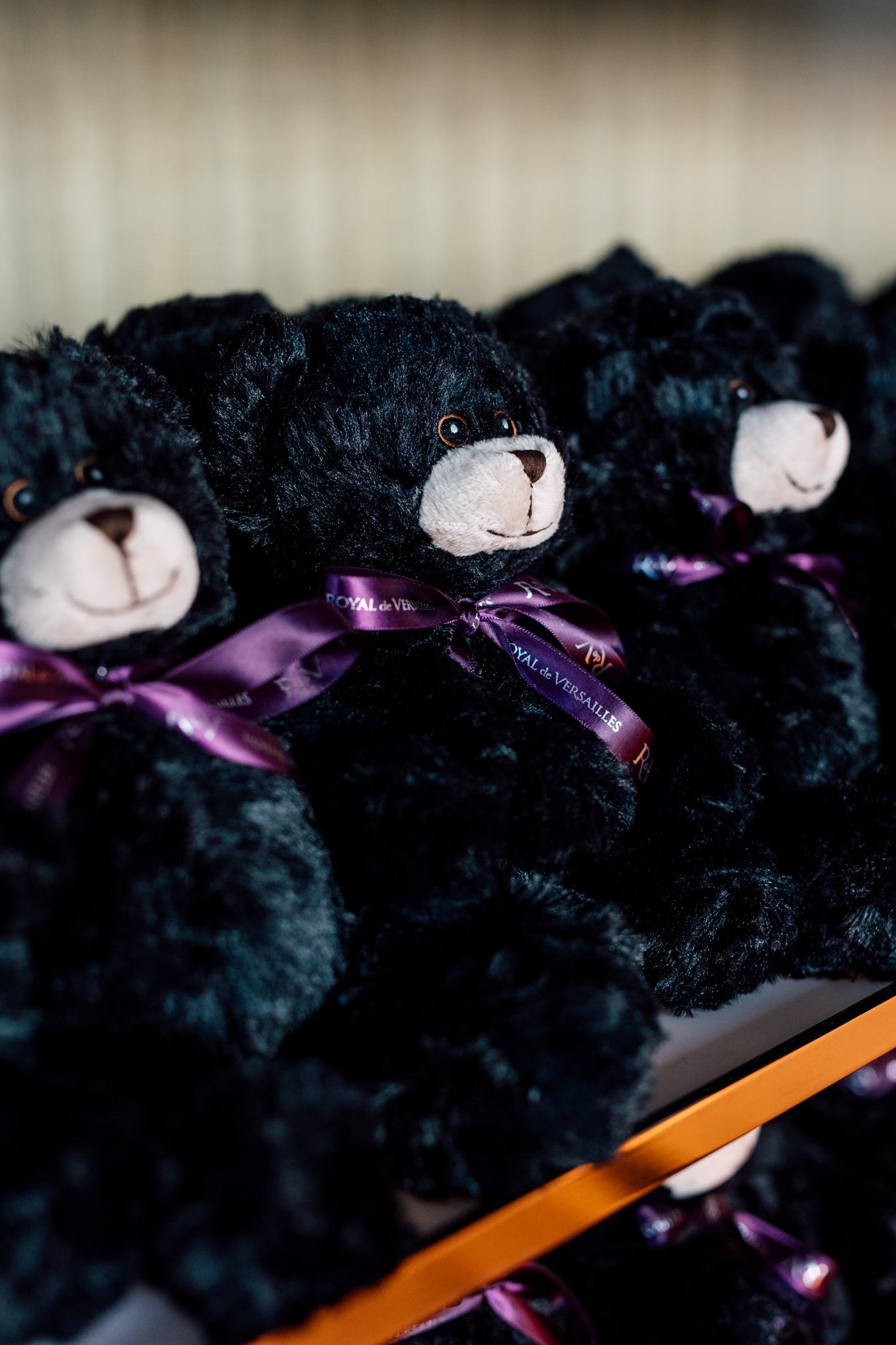 Black, teddy bears.